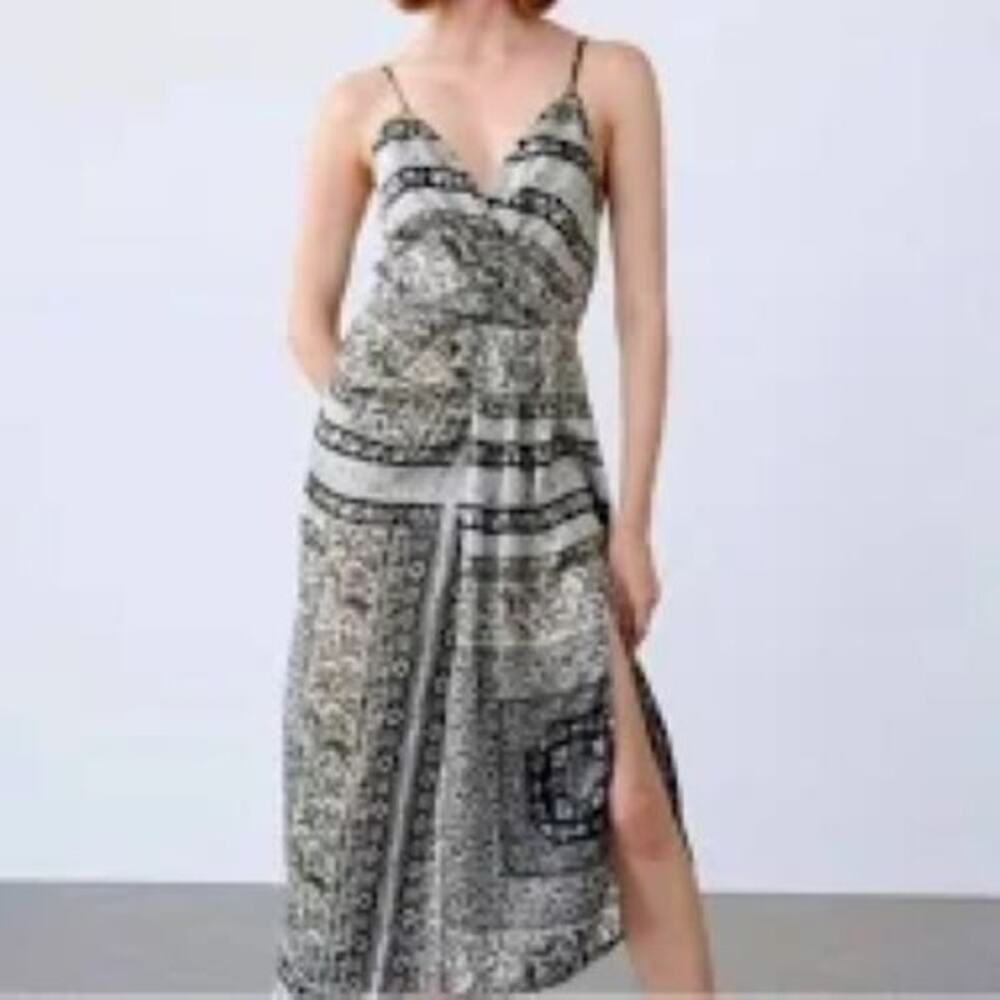 Beautiful Zara Scarf Print Dress - light and airy for summer - Size L